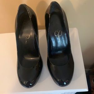 Jessica Simpson Calie round toe pump